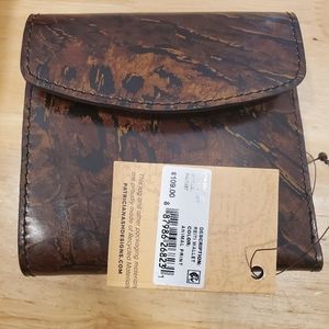 Patricia Nash leather Abstract Reiti wallet